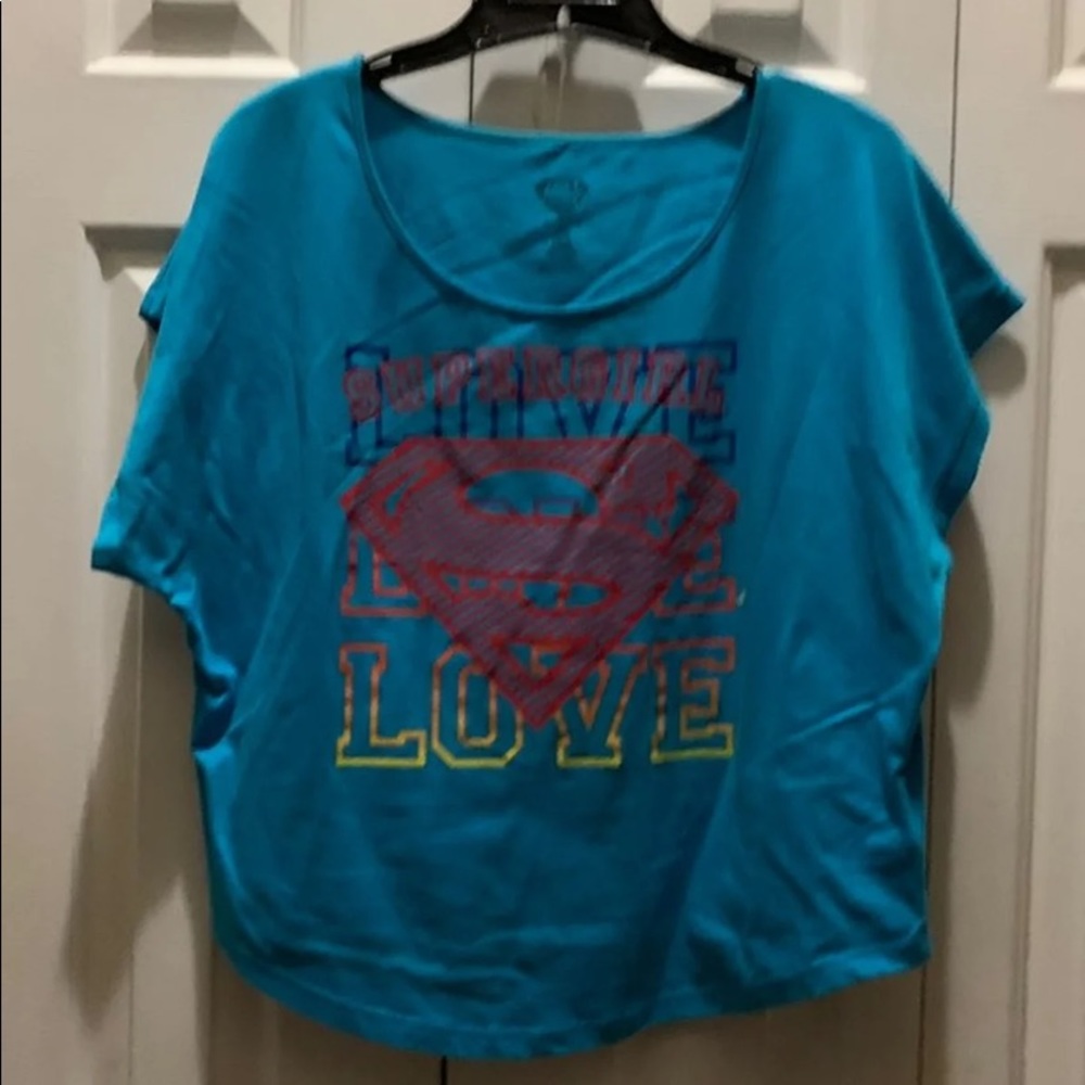 SUPERGIRL Blue T-Shirt. Size: Junior XL